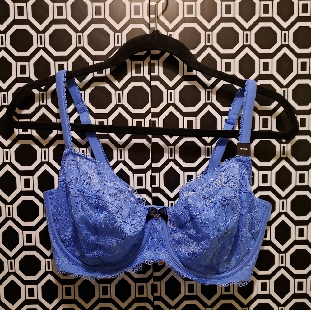Victoria's Secret | BBV Unlined Lace Demi 36DDD